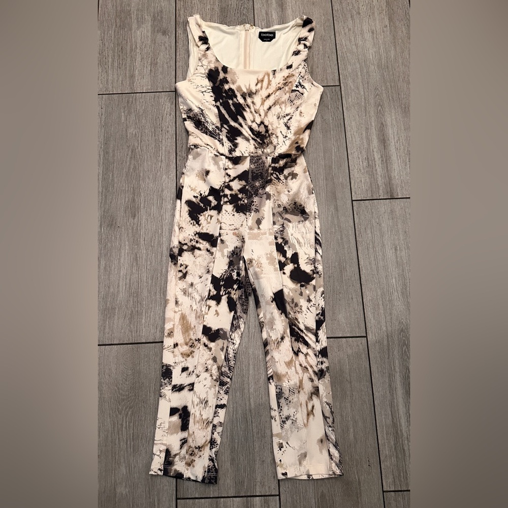 bebe Abstract Print Jumpsuit in Black, White & Tan OPEN NECK CAPRI CATSUIT